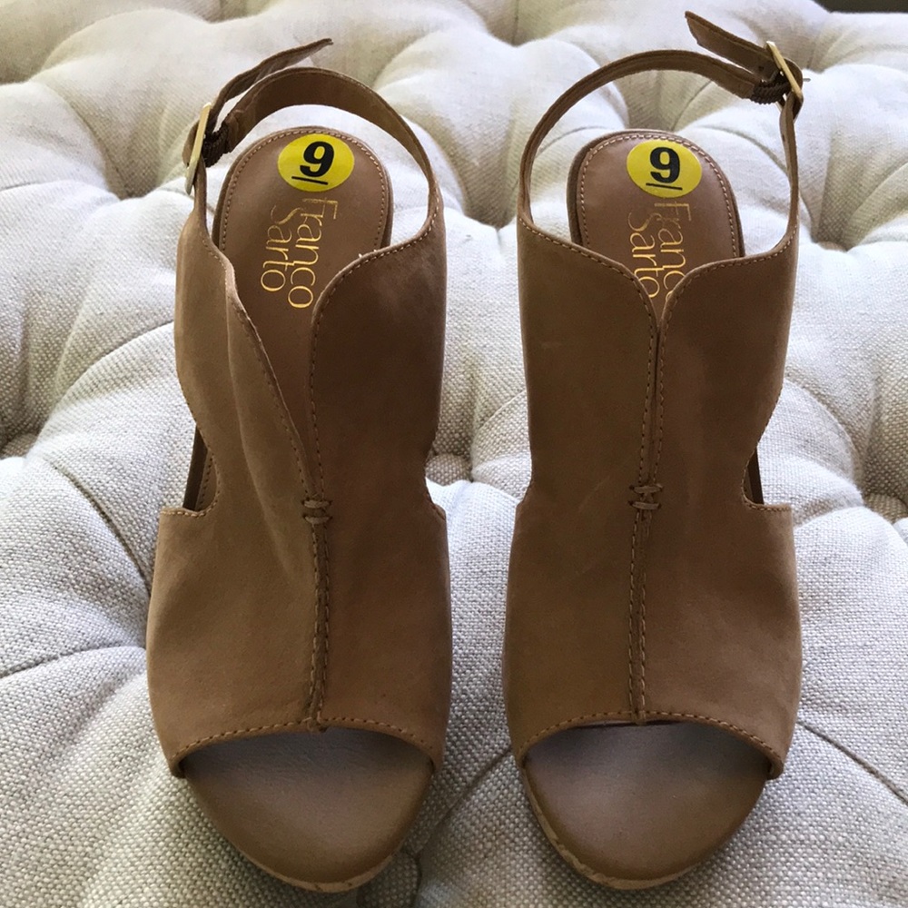 NWOT Franco Sarto GALLARD Beige Suede Cork Wedge